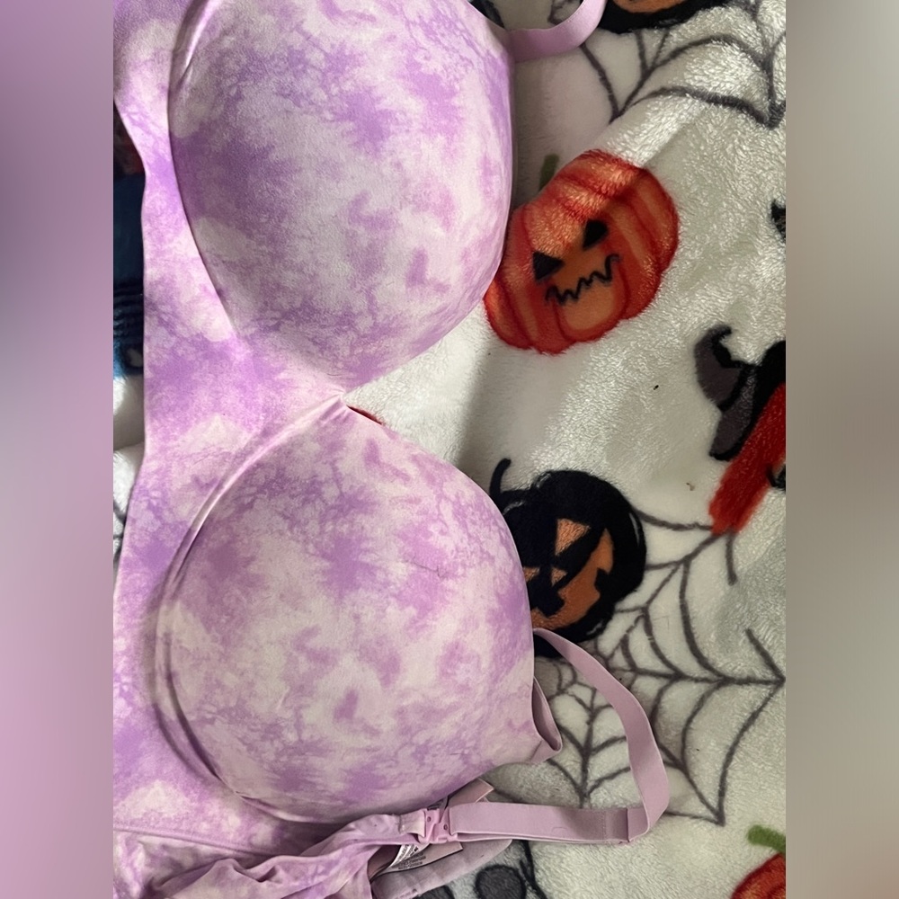 Victoria secret wireless push up bra